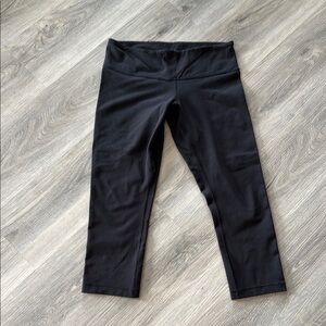 🏴 Lululemon black carpi leggings size 8